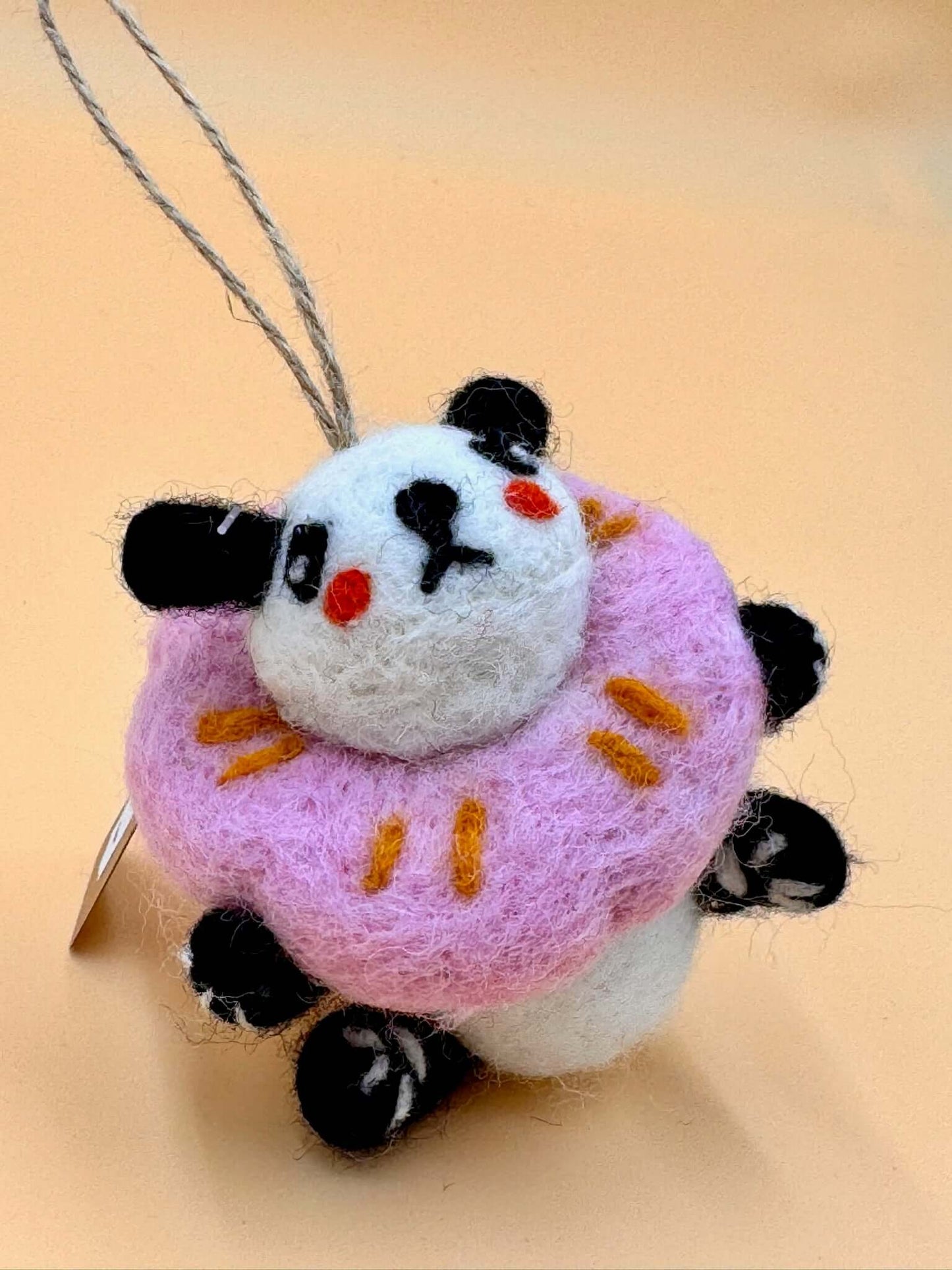 Anhänger Tier Panda mit Schwimmring
