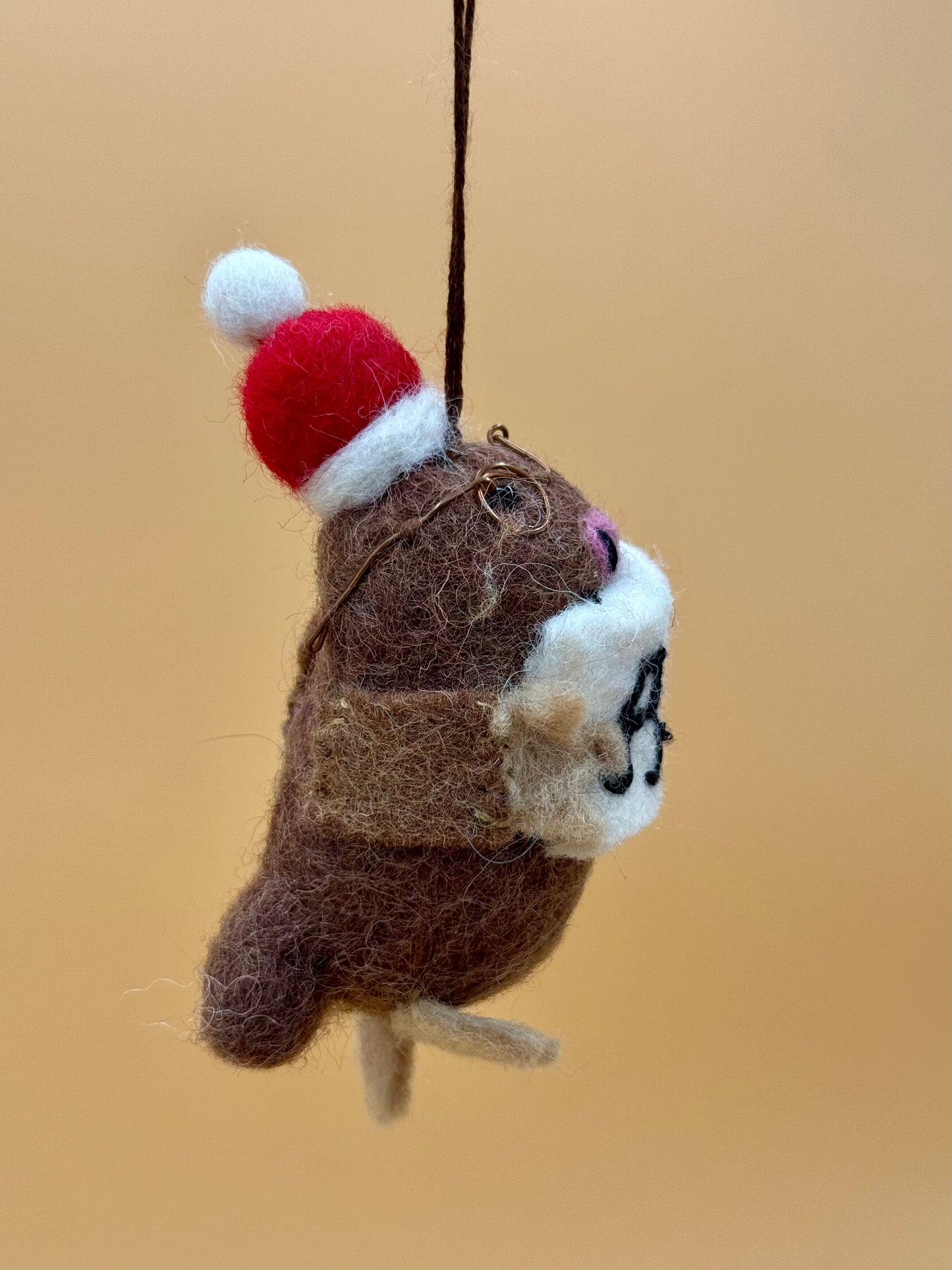 Filzanhänger Schlüsselanhänger Weihnachten Maulwurf mit Mütze und Brille