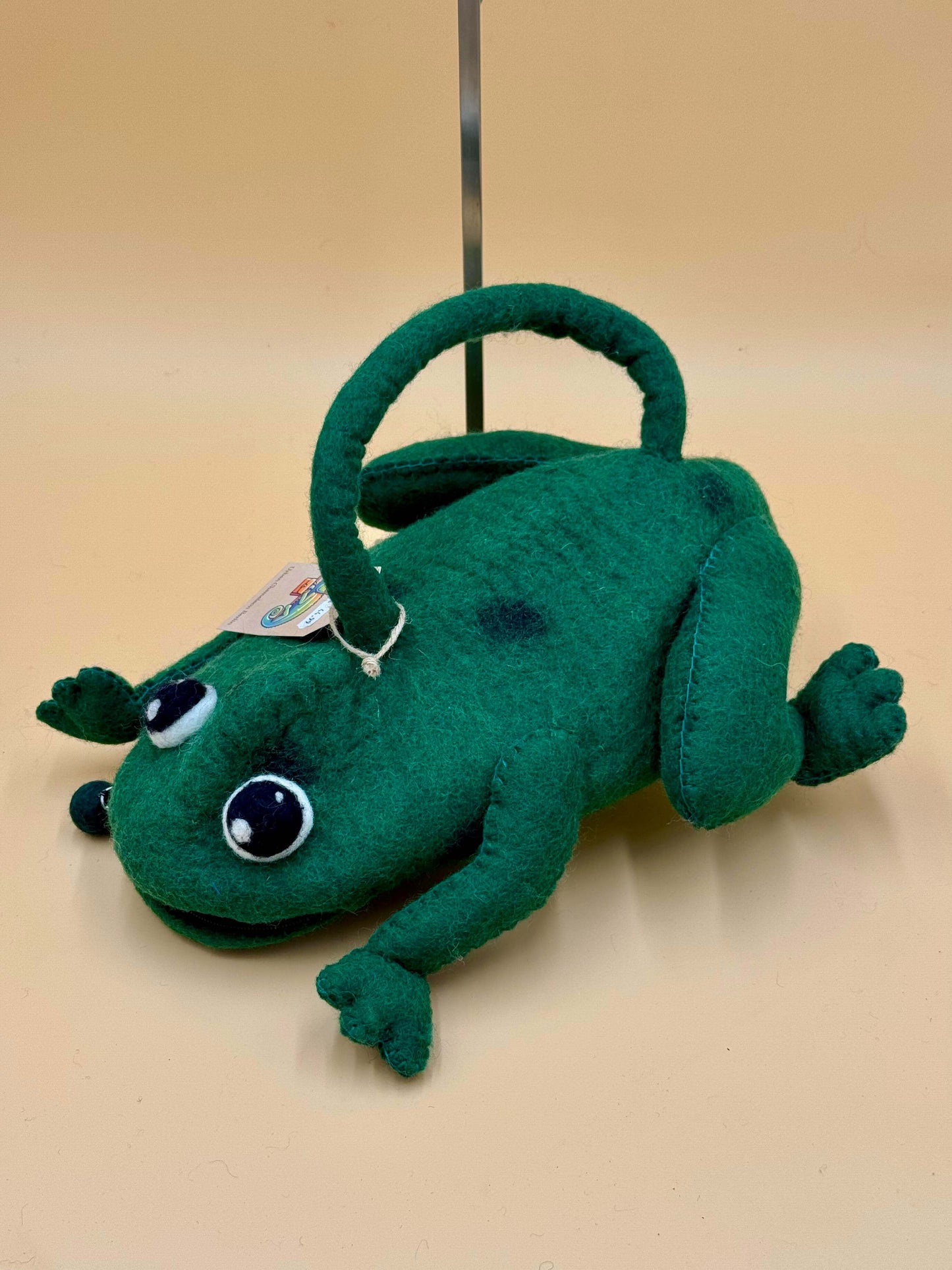 Handtasche Filztasche Size M Large Bag Frosch in grün, handgemacht aus 100% Wolle, mit strapazierfähigem Design.