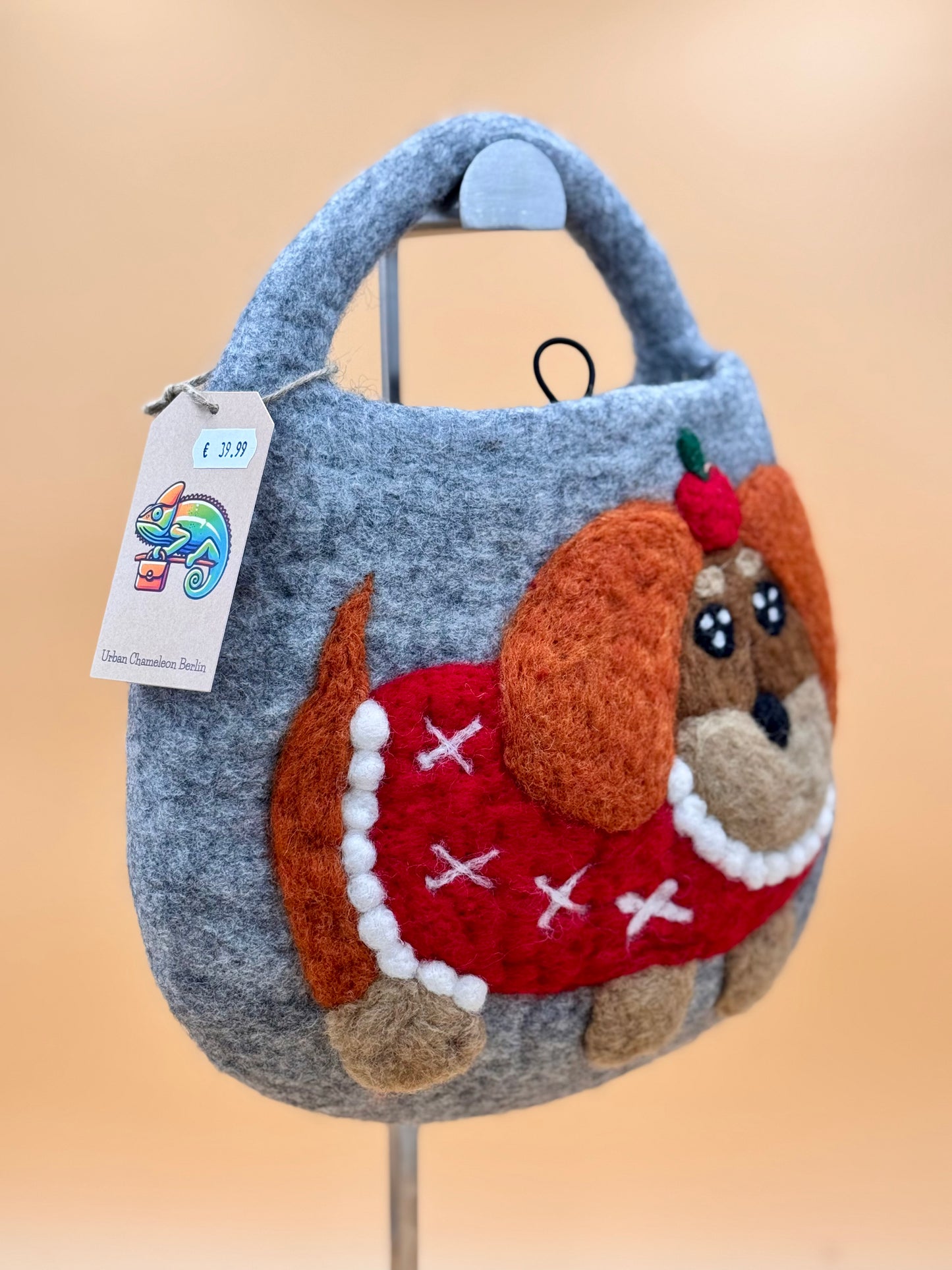 Handtasche Filztasche Size S Bucket Bag Hund mit Apfel