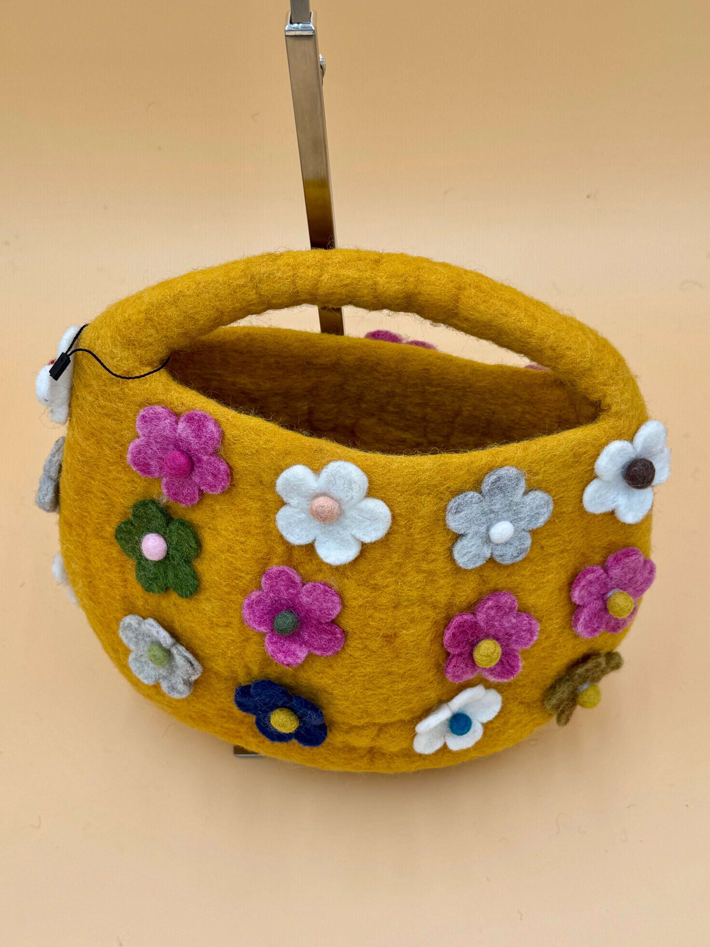Handmade yellow felt bucket bag with flowers, Size S, perfect for small items, handmade 100% wool.