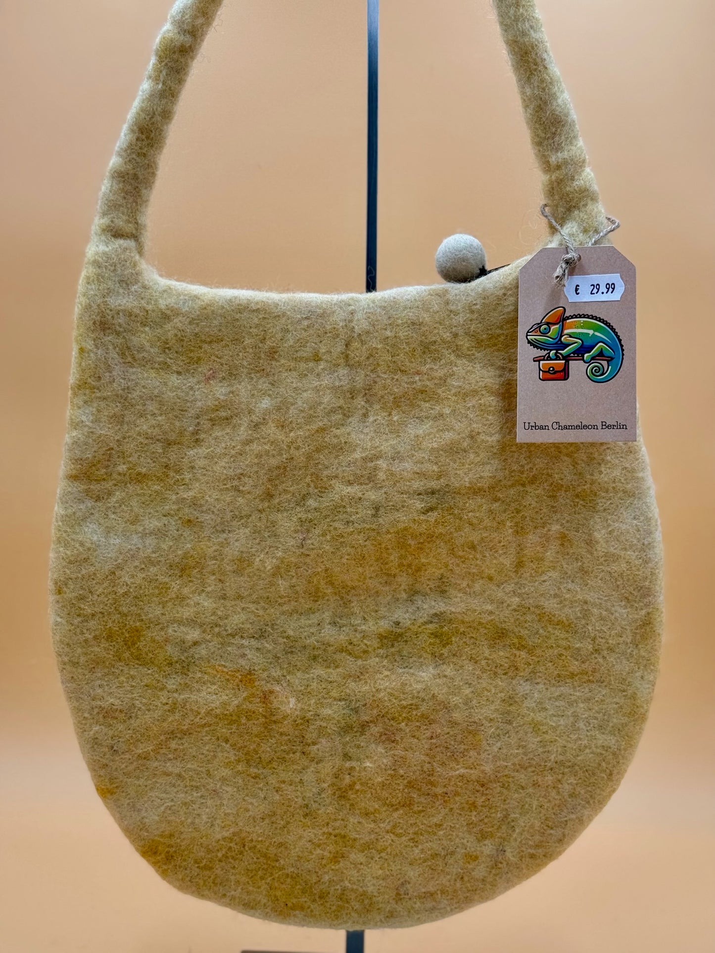 Schultertasche Size M Baguette Bag Schaf mit Hut - urbanchameleonberlin