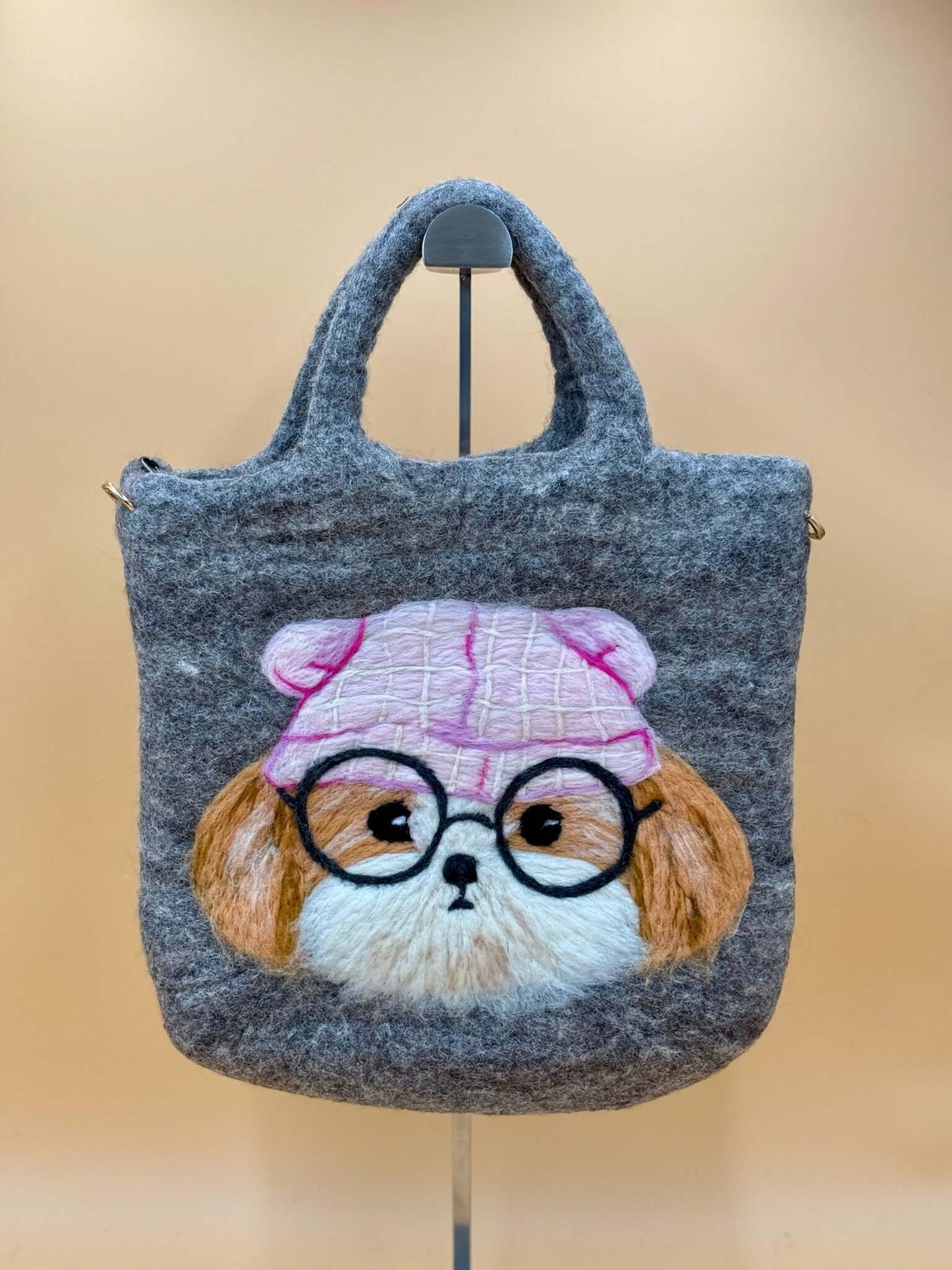 Handtasche Filztasche Size L Large Bag mit Hund und Brille, grau pink, handgemacht aus 100% Wolle, 35x35cm.