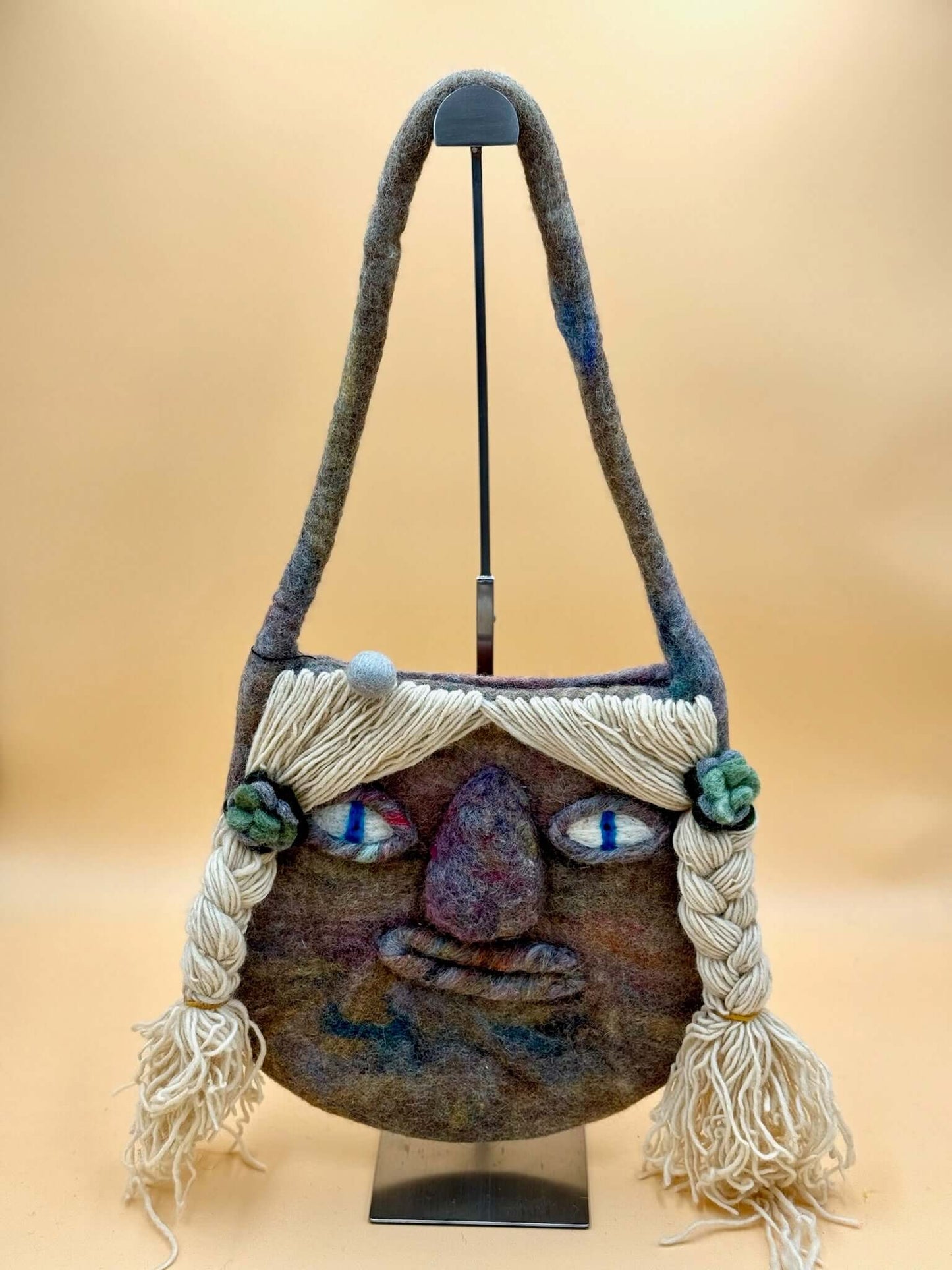 Schultertasche Filztasche Size M Baguette Tasche ugly girl - urbanchameleonberlin