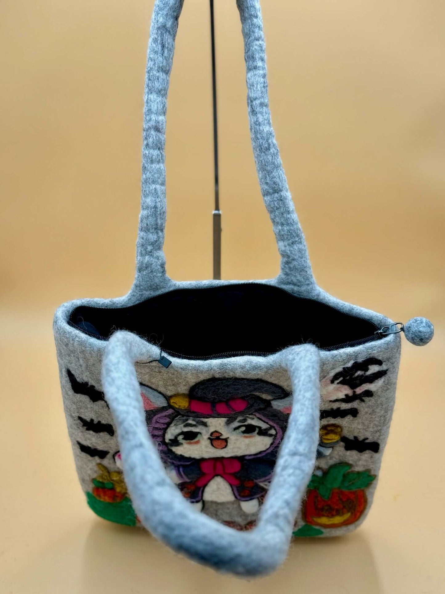 Schultertasche Filztasche Size L Shopper Zauberkatze - urbanchameleonberlin