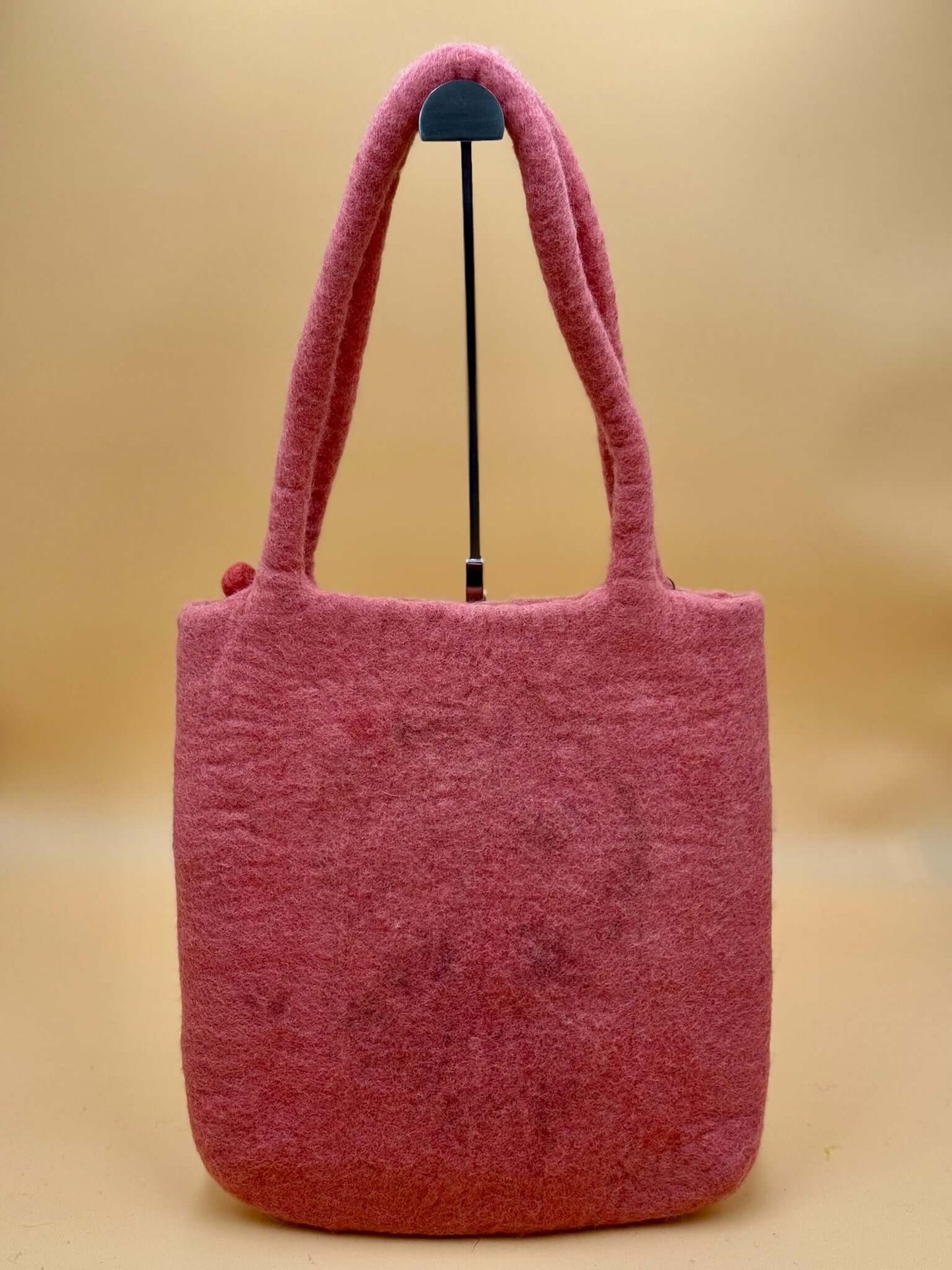 Schultertasche Filztasche Size L Shopper chinesisches Mädchen mit Schlange - urbanchameleonberlin