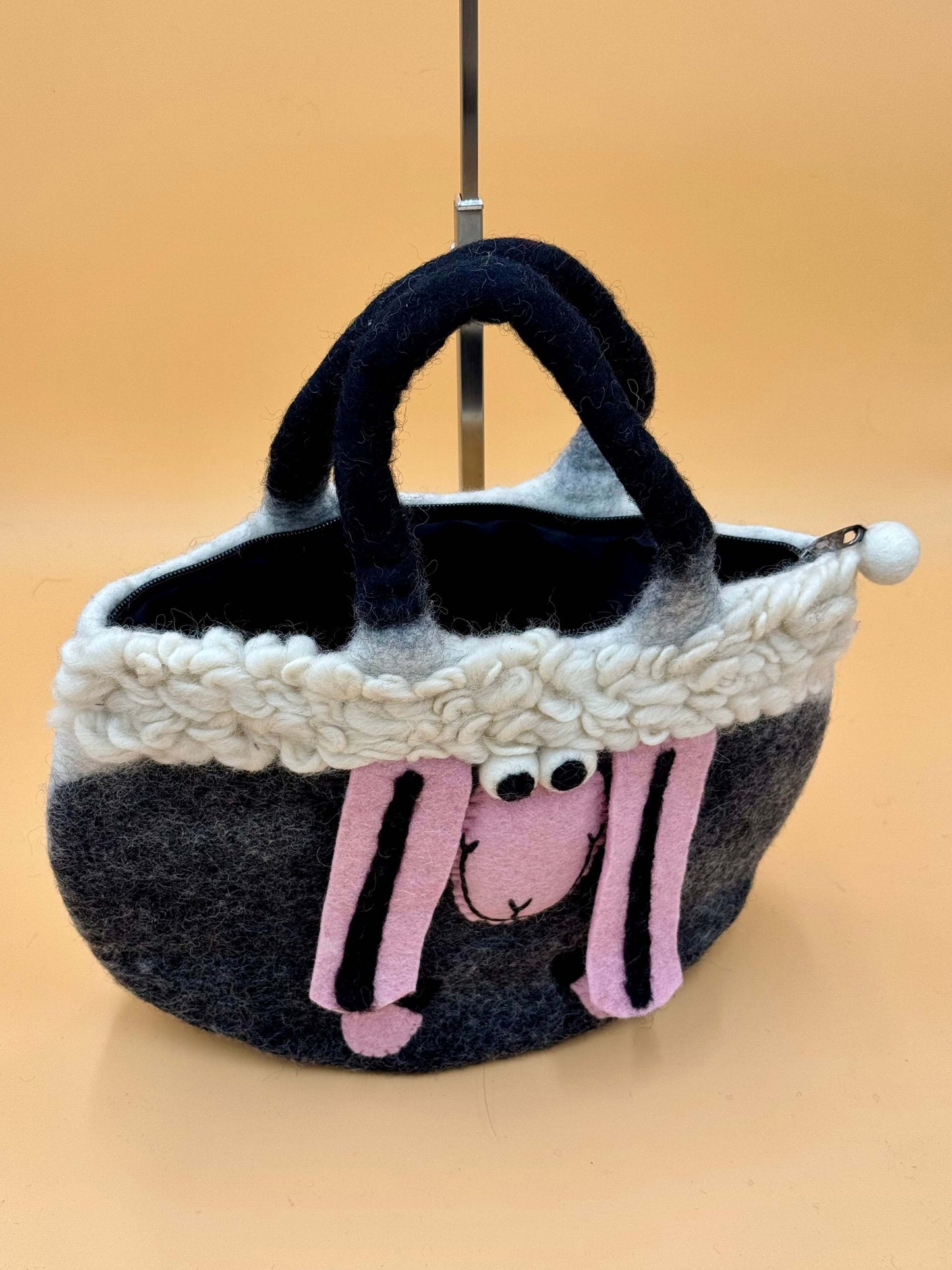 Handtasche Filztasche Size M Totes Bag Schaf - urbanchameleonberlin