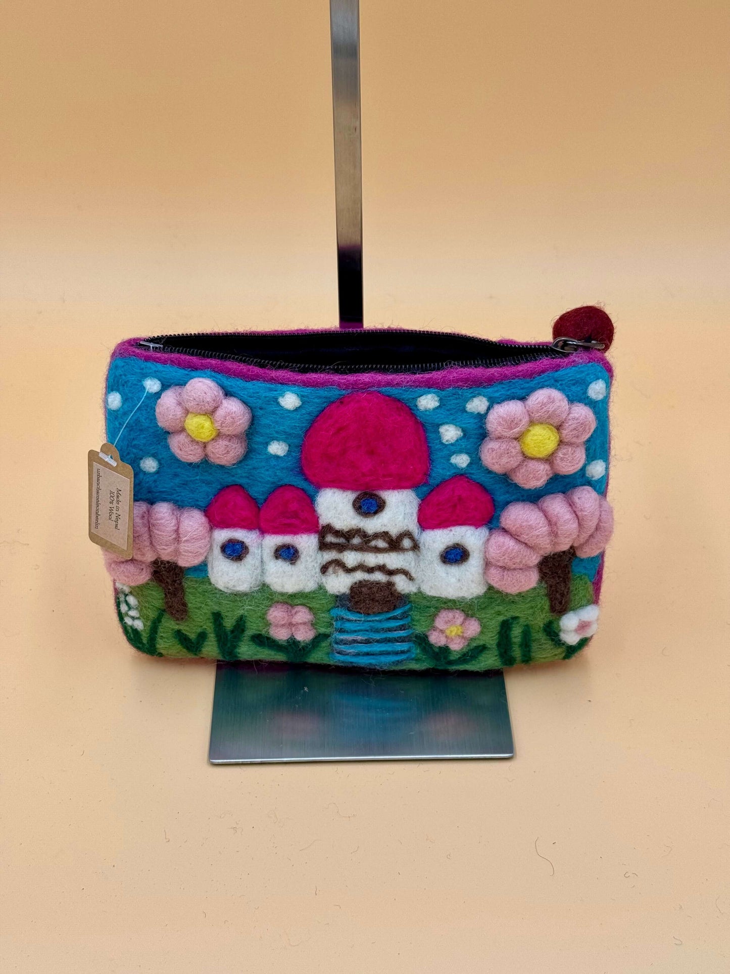 Geldbörse Filztasche Size L Touch Häuser - urbanchameleonberlin