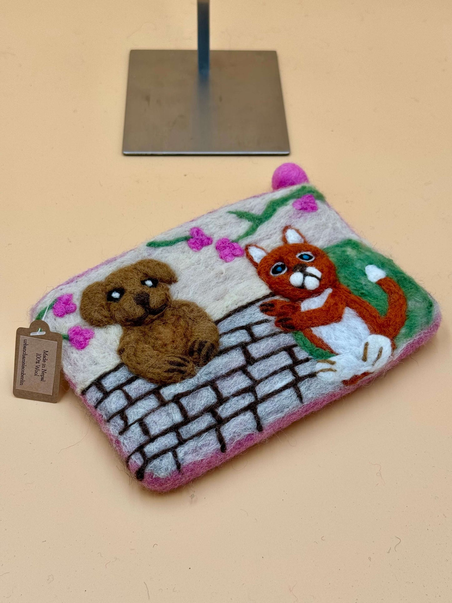 Geldbörse Filztasche Size L Touch Hund mit Katze - urbanchameleonberlin