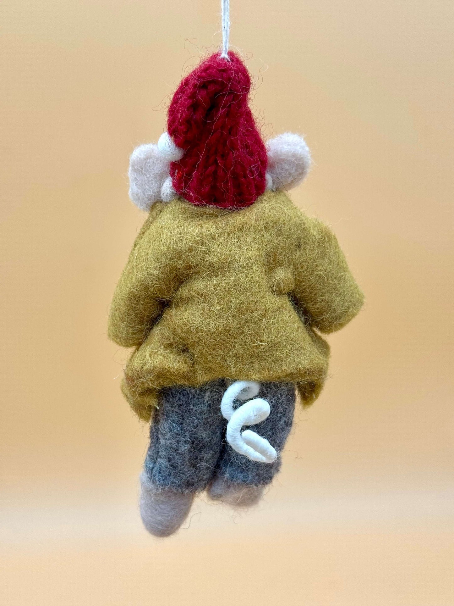 Handcrafted felt mouse keychain wearing a yellow coat and red hat, perfect for violin enthusiasts.