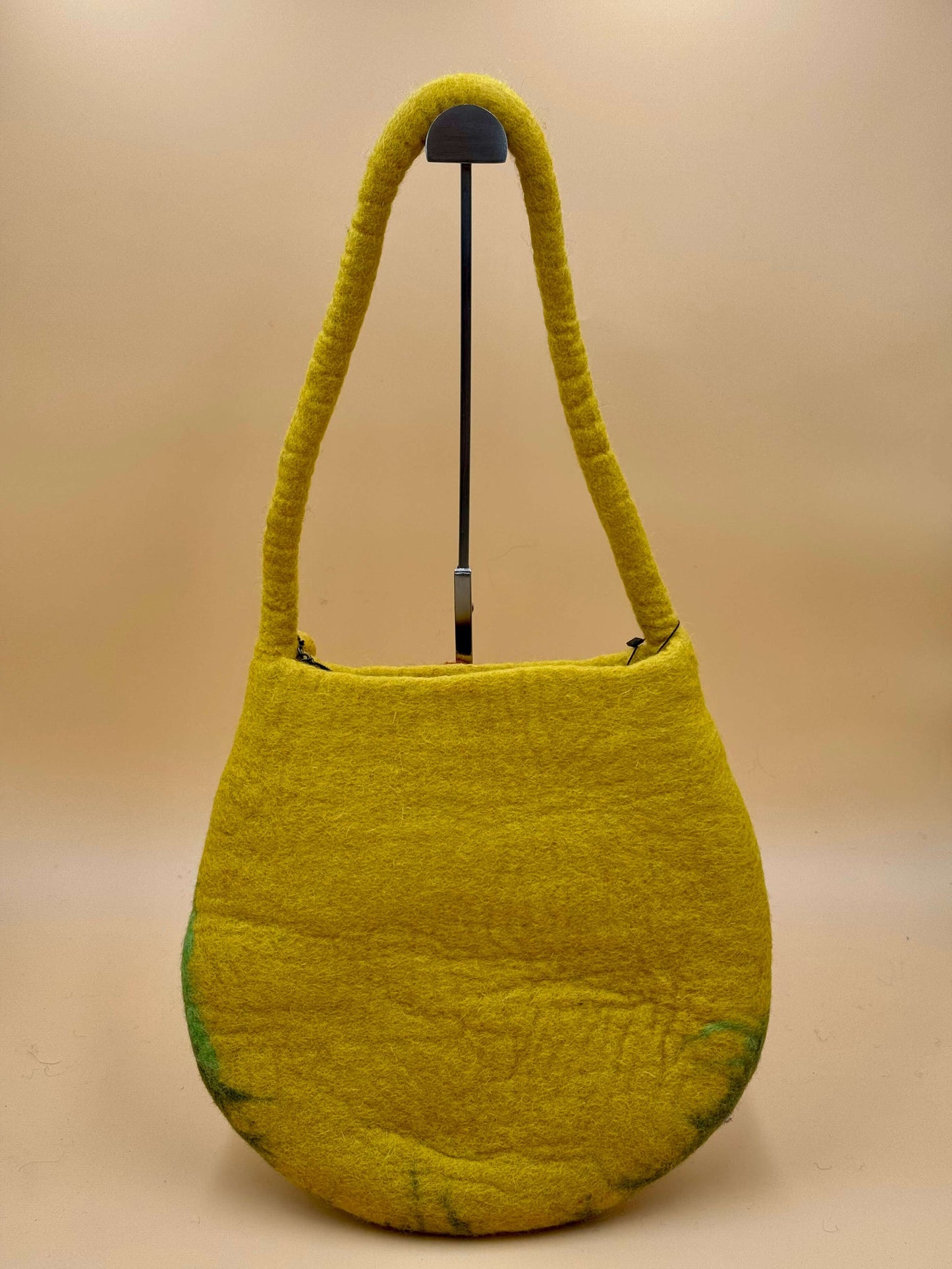 Handmade yellow Baguette bag, felt shoulder bag, size M, features unique design, suitable for everyday essentials.