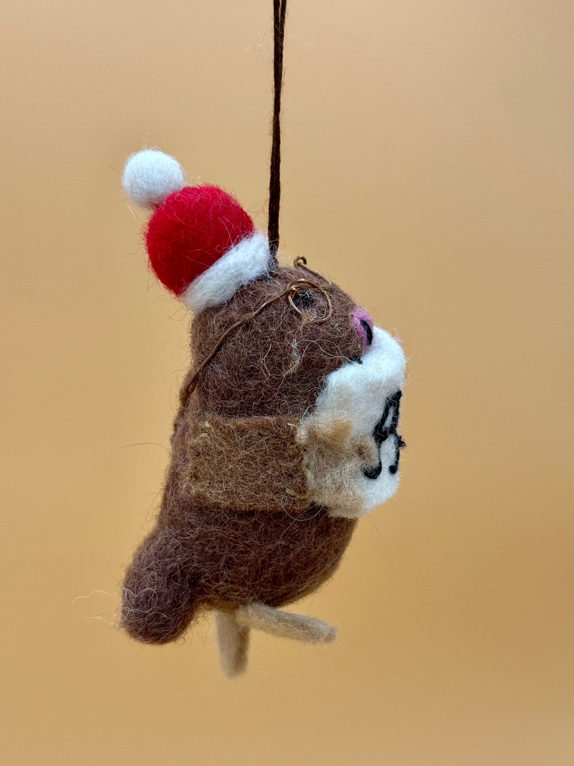 Filzanhänger Schlüsselanhänger Weihnachten Maulwurf mit Mütze und Brille