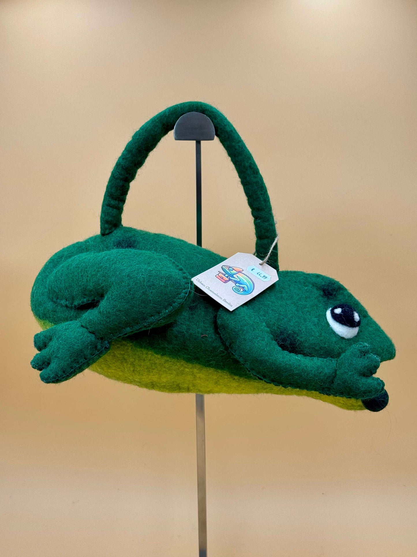 Handtasche Filztasche Size M Large Bag Frosch in grün mit Reißverschluss und Innenfutter, ideal für kleine Gegenstände.