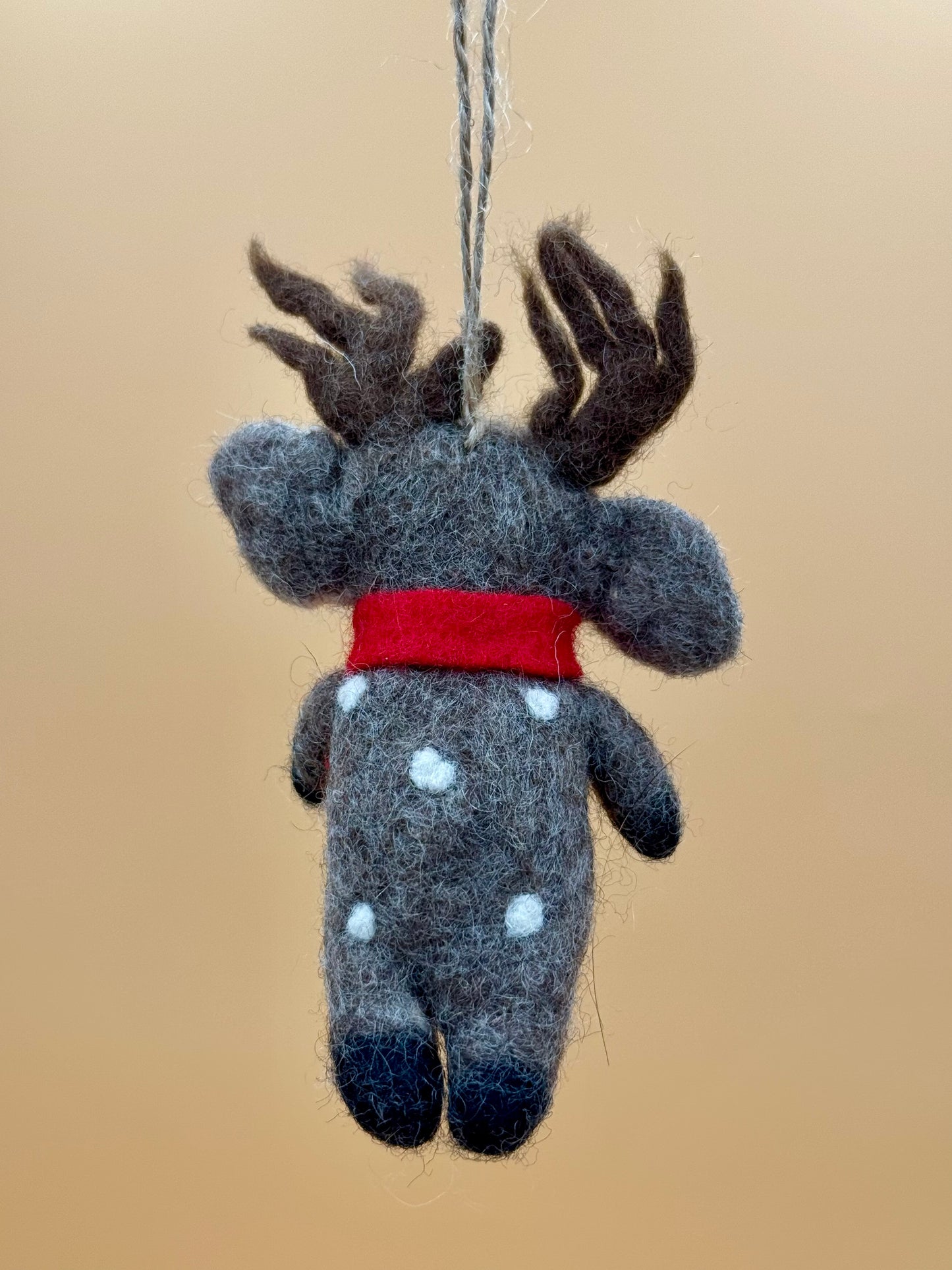 Filzanhänger Schlüsselanhänger Rentier grau