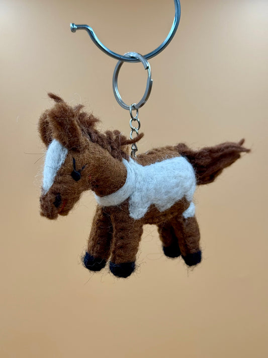 Filzanhänger Schlüsselanhänger Pferd braun 