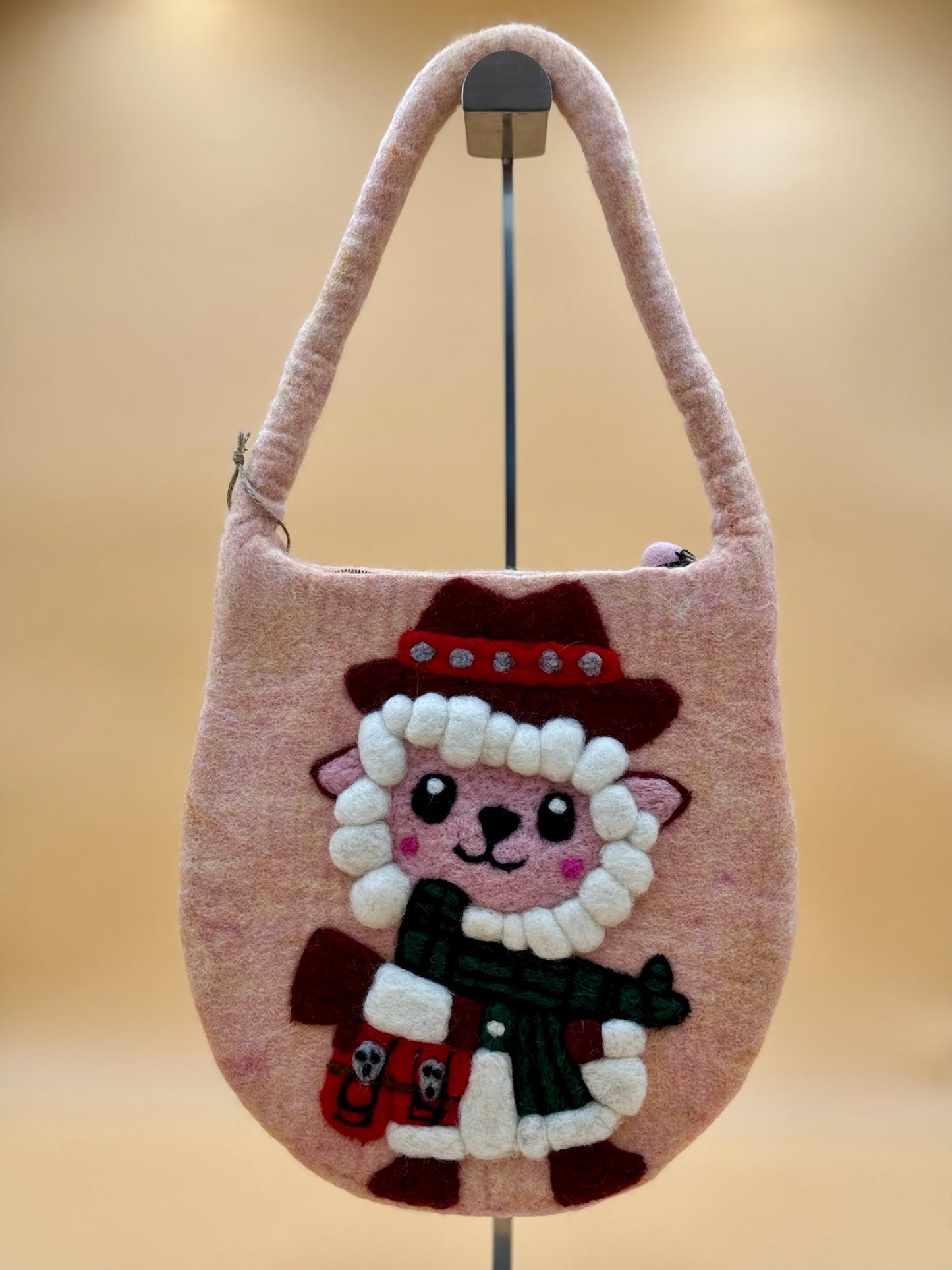 Schultertasche Size M Baguette Bag Schaf mit Hut - urbanchameleonberlin