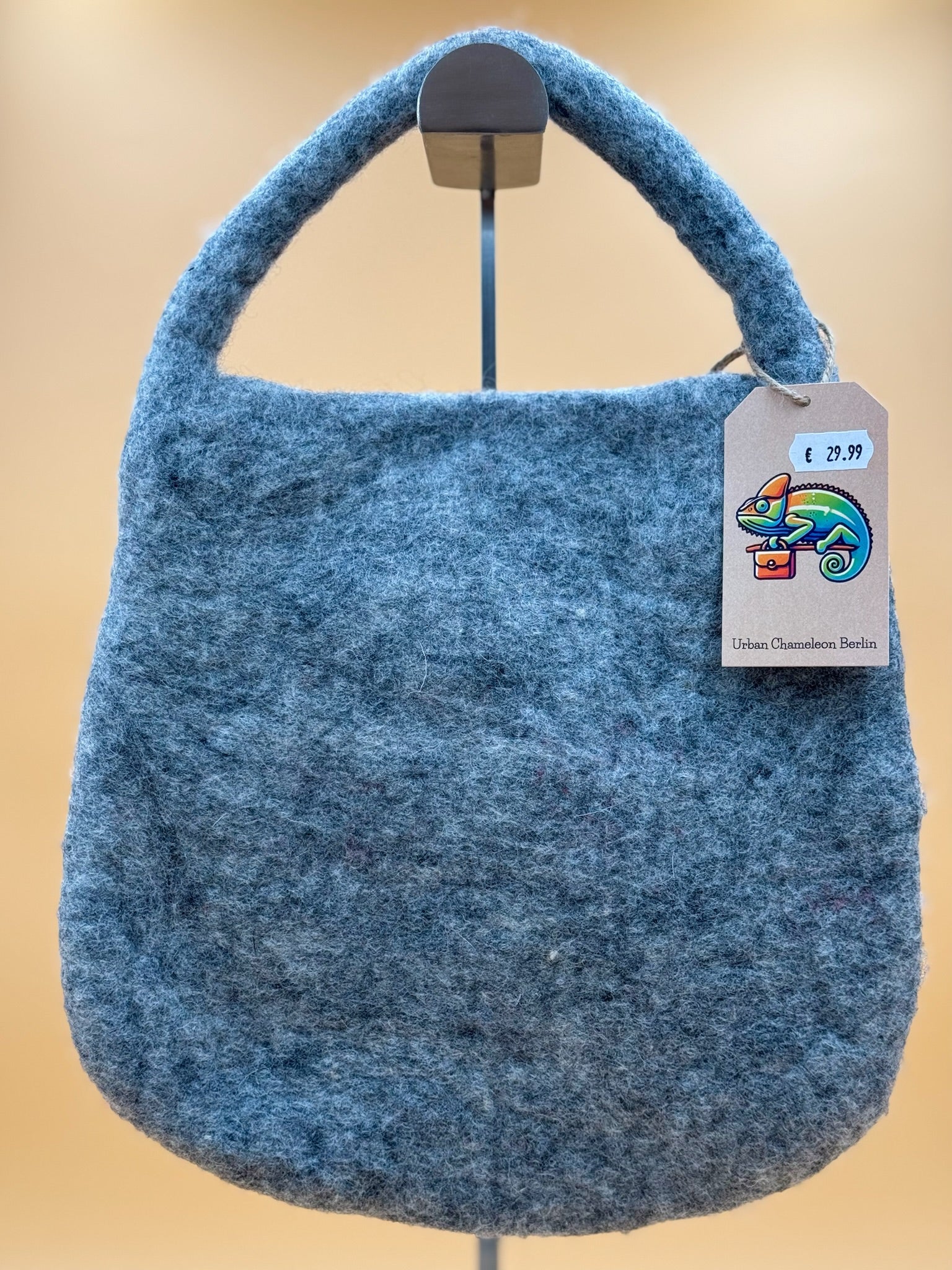 Handtasche Size S Flap Bag Pilz - urbanchameleonberlin