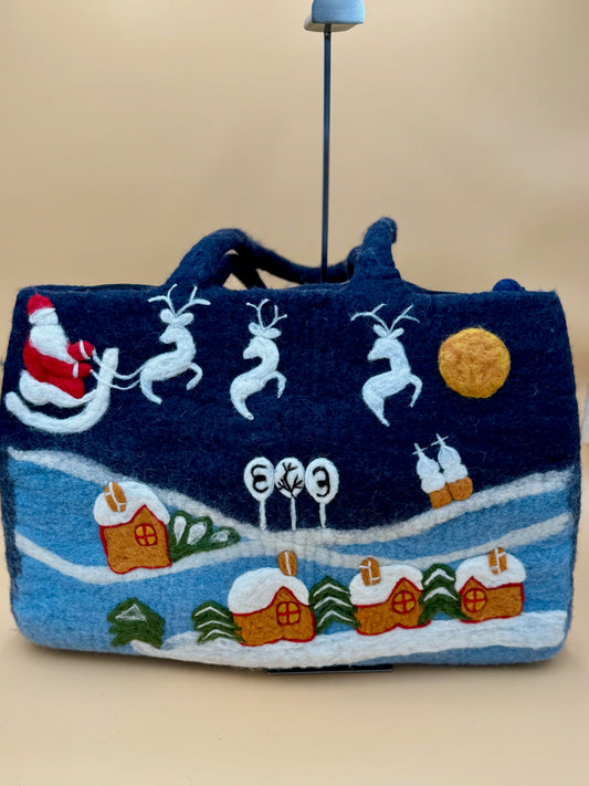 Schultertasche Size XL Large Bag Weihnachtsmann - urbanchameleonberlin