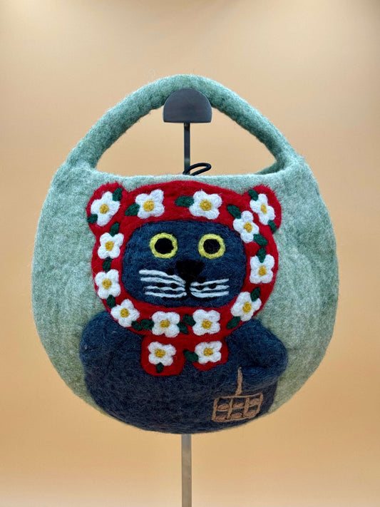 Handtasche Filztasche Size S Bucket Bag Katze mit Kopftuch - urbanchameleonberlin