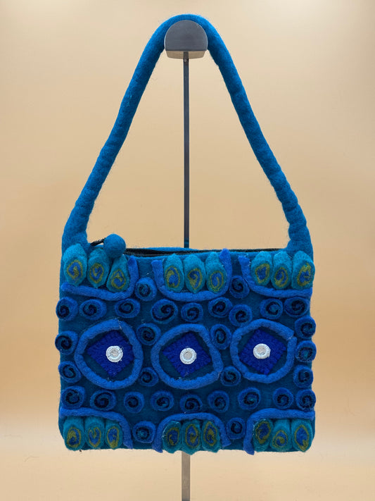 Schultertasche Size M Baguette Bag - urbanchameleonberlin