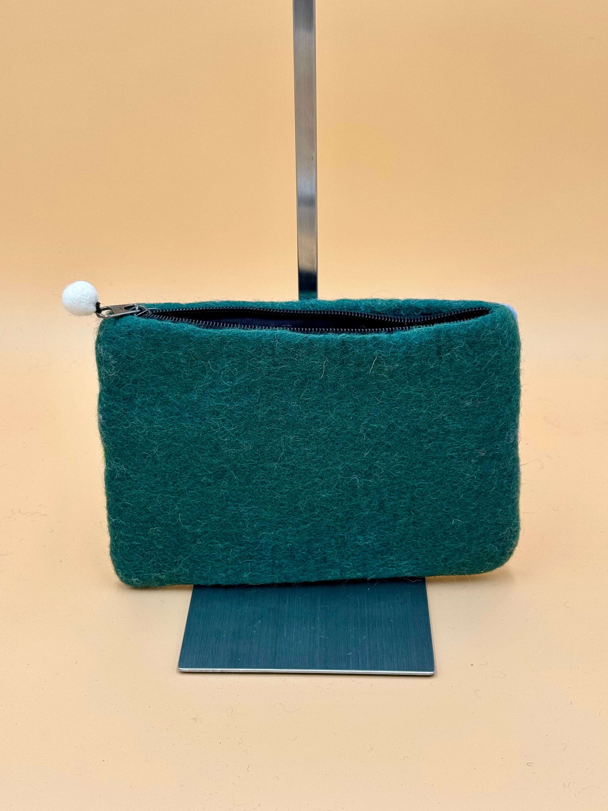 Geldbörse Filztasche Size L Touch Seilbahn - urbanchameleonberlin