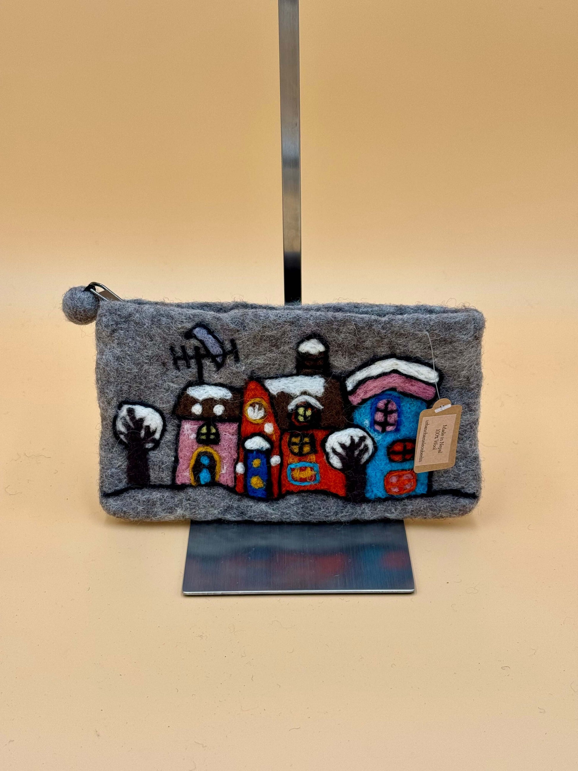 Geldbörse Filztasche Size L Touch Häuser - urbanchameleonberlin