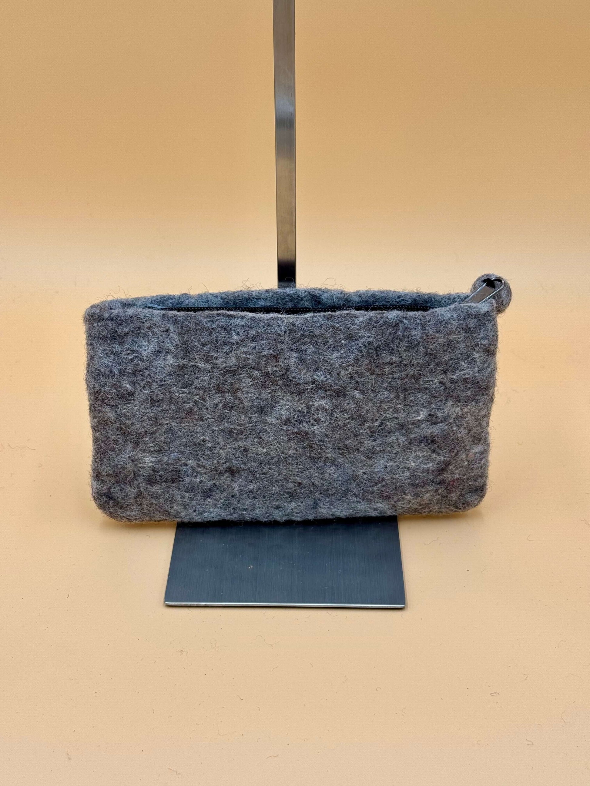 Geldbörse Filztasche Size L Touch Häuser - urbanchameleonberlin