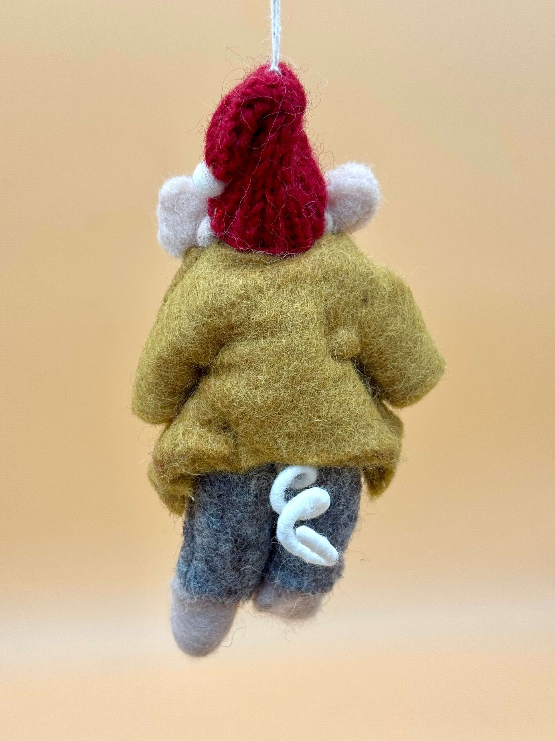 Handcrafted felt mouse keychain wearing a yellow coat and red hat, perfect for violin enthusiasts.