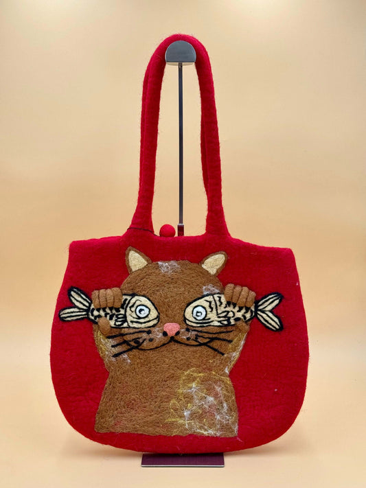 Handmade red felt shoulder tote bag with a cat holding fish, size L, perfect for everyday use.