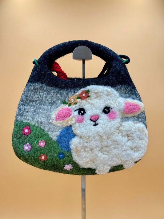 Umhängetasche Filztasche Size M Crossbody Schaf